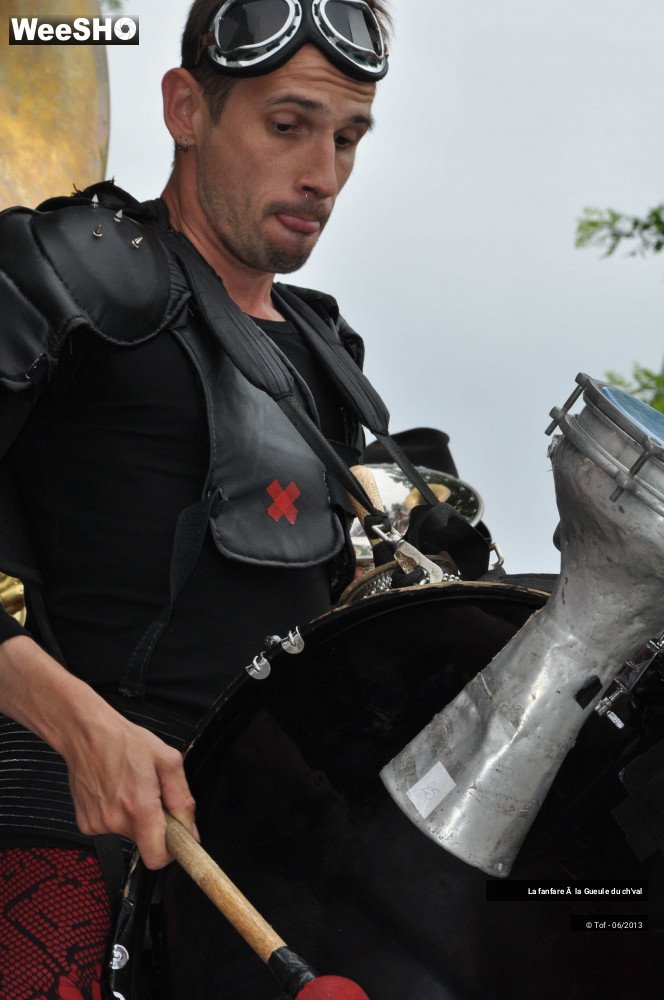 53/56 photos du spectacle La fanfare à la Gueule du ch'val